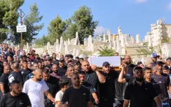 وسط أجواء مؤلمة وحزينة.. جماهير غفيرة تودّع ضحية جريمة القتل فاطمة الرجبي في القدس