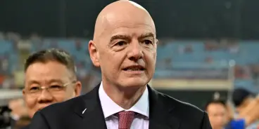 بالأصوات والمليارات.. كيف يحمي الفيفا عرش إنفانتينو؟