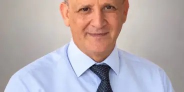 من أم الفحم إلى العالمية.. البروفيسور بشار سعد ضمن أبرز 2% من علماء العالم لعام 2026