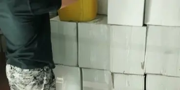 ضبط أكثر من ألف لتر زيت زيتون مغشوش وغير صالح للاستهلاك في الخليل