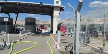 شبهات بإضرام السيارات عمدا في موقف جسر الاردن 