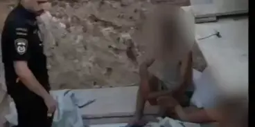  فيديو | اعتقال 11 عاملًا من الضفة الغربية أثناء نومهم داخل حفرة في موقع بناء بكريات آتا