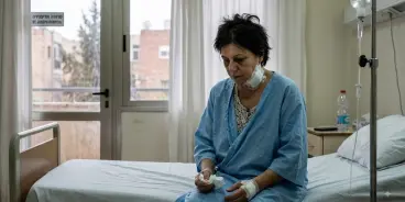 إعتدى على زوجته في رحلة استجمام داخل الفندق..غيرته كادت أن تقتلها!!