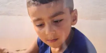 هل شاهدتم الطفل يونس أبو غانم( (4 سنوات) من رهط؟ فُقد على شاطئ  والشرطة تطلب المساعدة