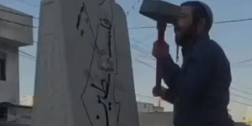 تبادل اتهامات في إسرائيل بعد إقدام عضو كنيست على تدمير نصب تذكاري بالضفة الغربية