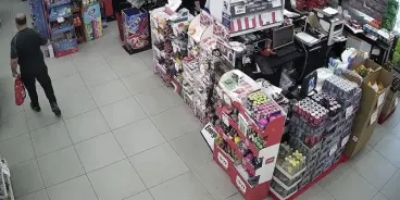 شبهة إدخال مواد تخدير إلى أغذية أطفال رُضّع.. تطور جديد في القضية واعتقال مشتبه من بئر...