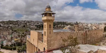 لليوم الـ83 على التوالي.. الأذان غائب عن الحرم الإبراهيمي في الخليل
