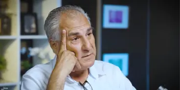 حلم غريب.. وساعات غيّرت كل شيء: عبد عدوي يروي مأساة نسيان طفله في السيارة ضمن بودكاست...