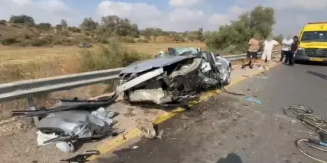إصابة رجل بجروح خطيرة في حادث طرق قرب بيت شيمش