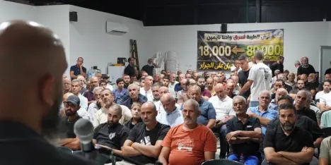 مخطط المصادرة يطرق الأبواب».. اجتماع حاشد لمزارعي الطيبة ودعوات للتكتل وحماية السهل