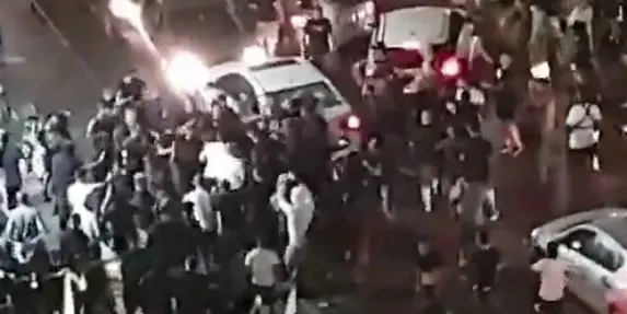 المحكمة تدين تسعة متهمين في اعتداء بات يام ضد شاب عربي بدافع قومي