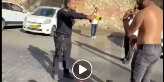 فيديو مهين - هذا ما فعله شرطي بسائق حافلة عربي في موديعين عيليت قرب القدس