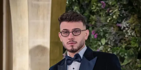 الشامي يحسم حقيقة اعتزاله الغناء بعد إلغاء حفله في ليبيا 
