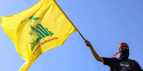 اعتقال لبناني على صلة بحزب الله للاشتباه في تسريبه معلومات عن شخصيات بارزة...