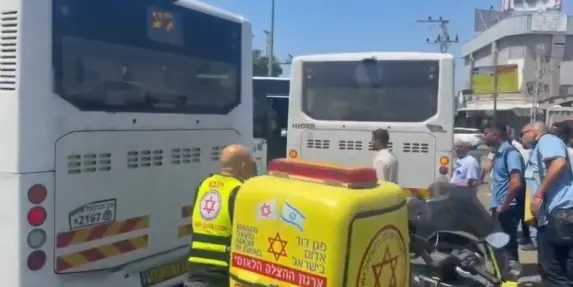 حادث دهس مروع في الجنوب: حافلة تدهس عابري سبيل