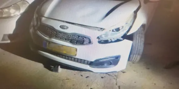 فيديو - اعتقال شاب  من طوبا بعد سرقة مركبة ومطاردة بوليسية انتهت بحادث سير
