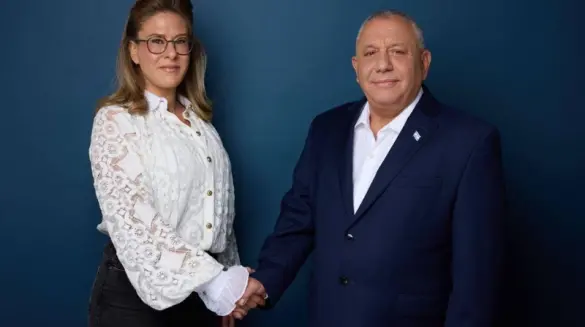 تعزيز سياسي : آيزنكوت يعلن انضمام عدي ألتشولر لحزب